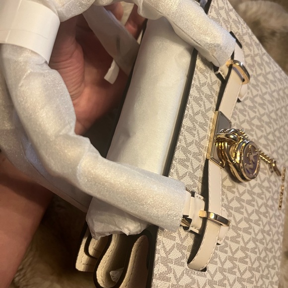 NWT Michael Kors Hamilton Small Logo Satchel (Retail $358) - Picture 6 of 7